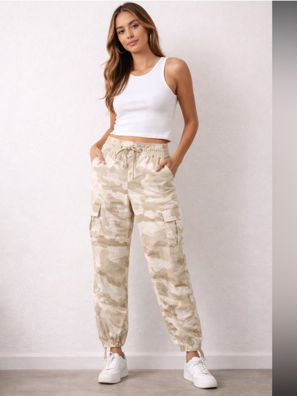 Sanctuary camo linen cargo pants size M